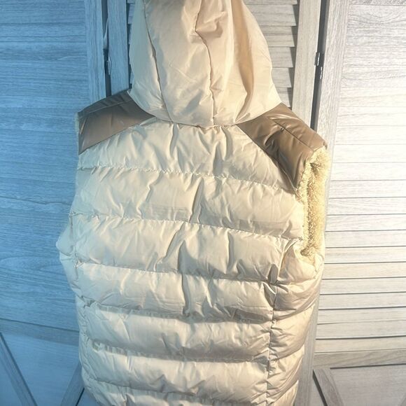 Zshow off white puffer vest with brown trim - Picture 5 of 8